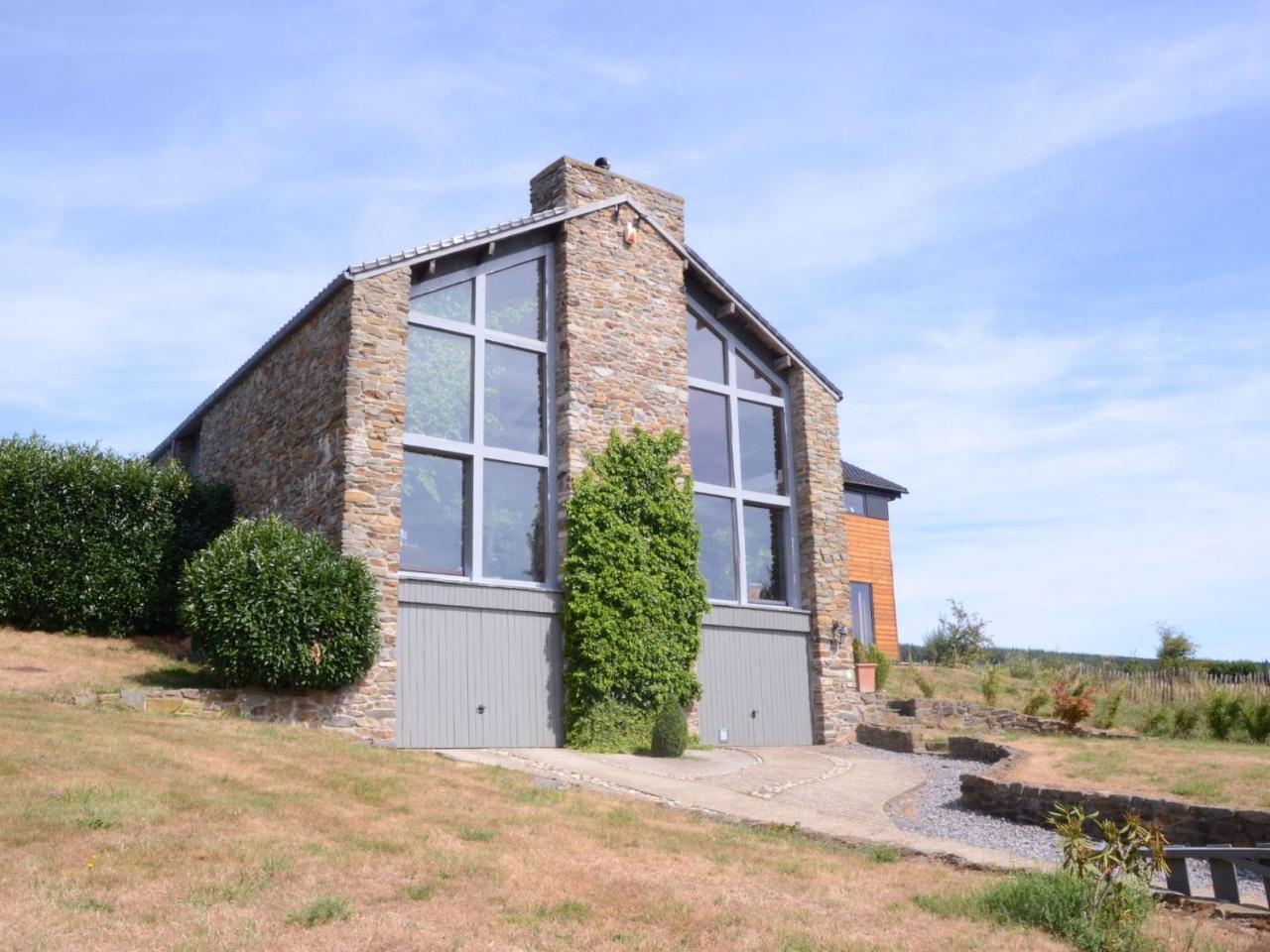 Gorgeous Holiday Home In Stoumont With Garden Exterior photo
